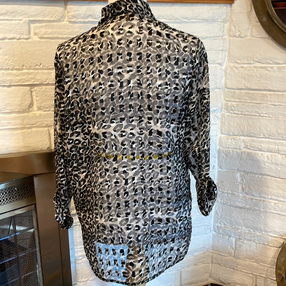 Blouse - Picture 2 of 6